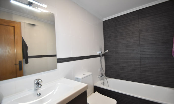 Image No.15-3 Bed Apartment for sale