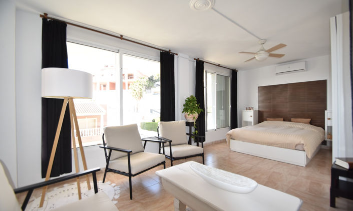 Image No.17-3 Bed Apartment for sale