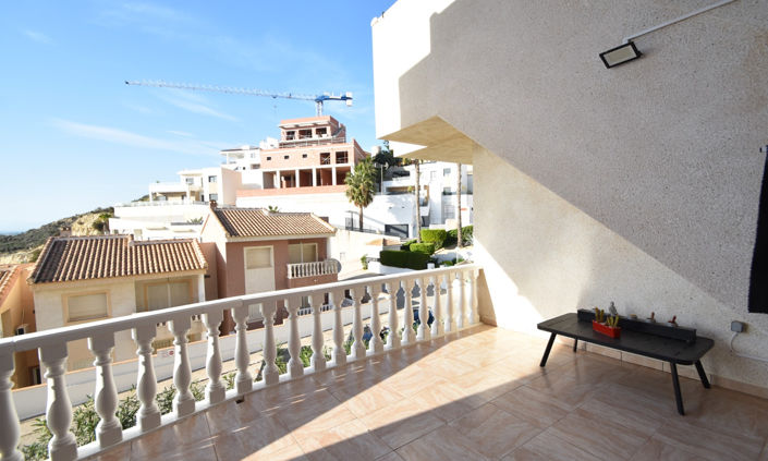 Image No.25-3 Bed Apartment for sale