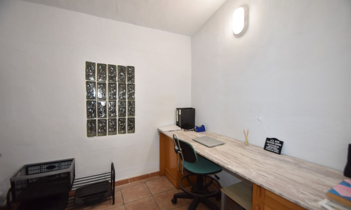 Image No.27-4 Bed Villa for sale