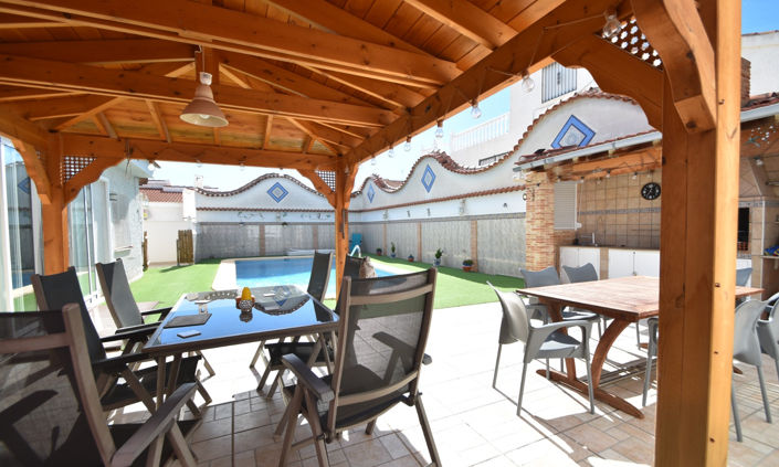 Image No.37-4 Bed Villa for sale