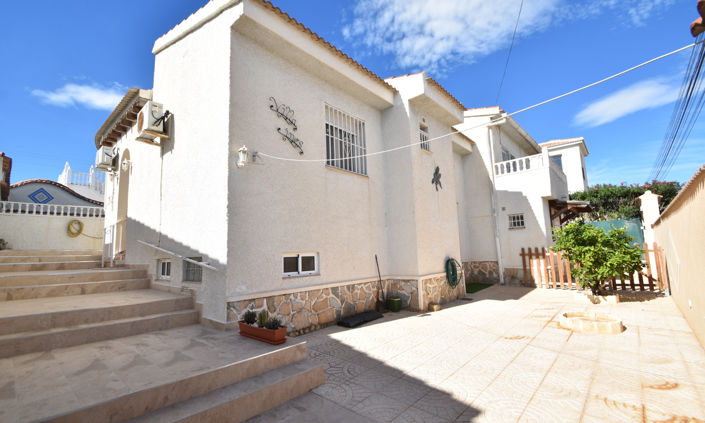 Image No.40-4 Bed Villa for sale