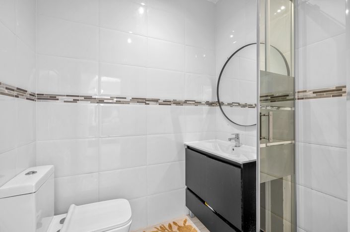 Image No.12-5 Bed Villa for sale