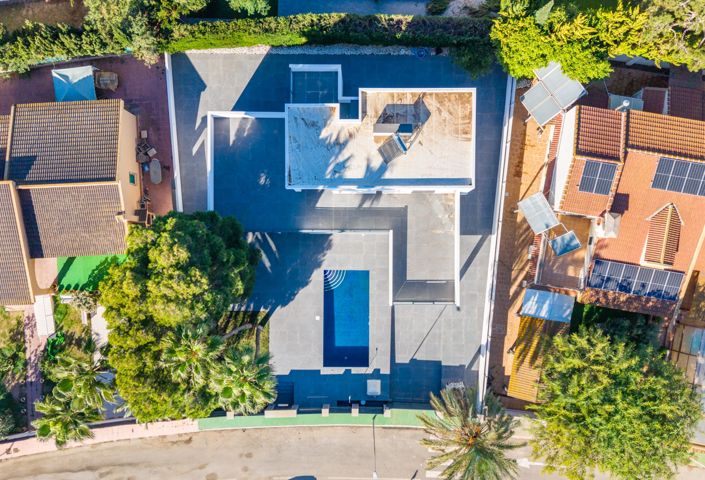 Image No.3-4 Bed Villa for sale