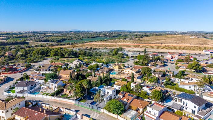 Image No.39-4 Bed Villa for sale