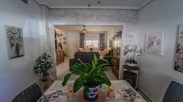 Image No.11-2 Bed Townhouse for sale