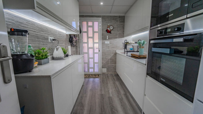 Image No.14-2 Bed Townhouse for sale