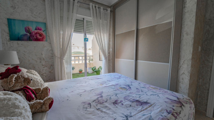 Image No.36-2 Bed Townhouse for sale