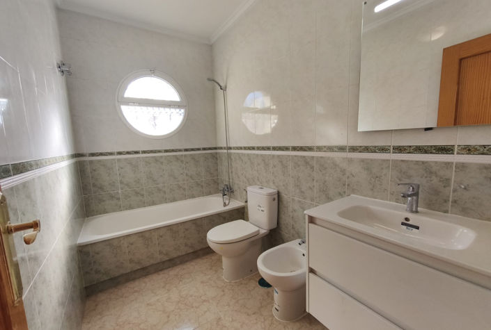 Image No.11-Quad for sale