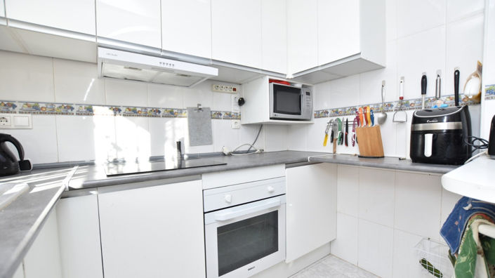 Image No.10-2 Bed Townhouse for sale