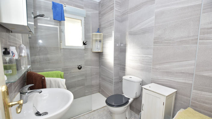 Image No.14-2 Bed Townhouse for sale