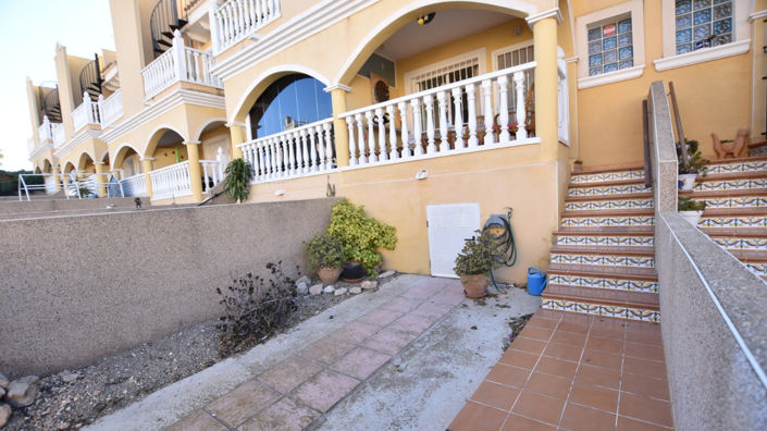 Image No.26-2 Bed Townhouse for sale