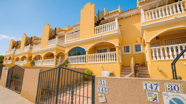 Image No.28-2 Bed Townhouse for sale