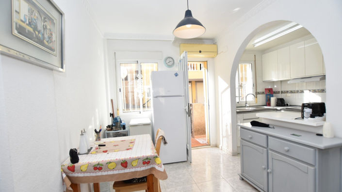 Image No.6-2 Bed Townhouse for sale