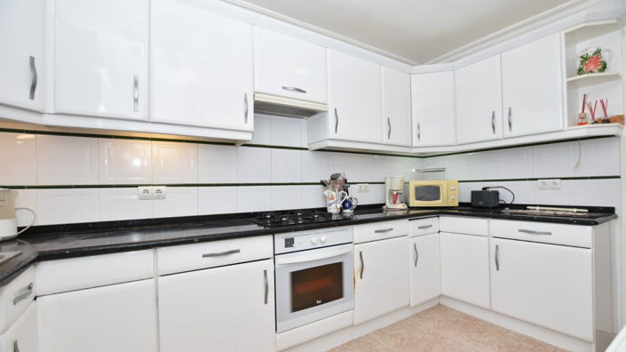 Image No.12-3 Bed Villa for sale