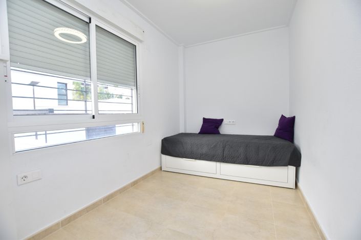 Image No.15-3 Bed Quad for sale