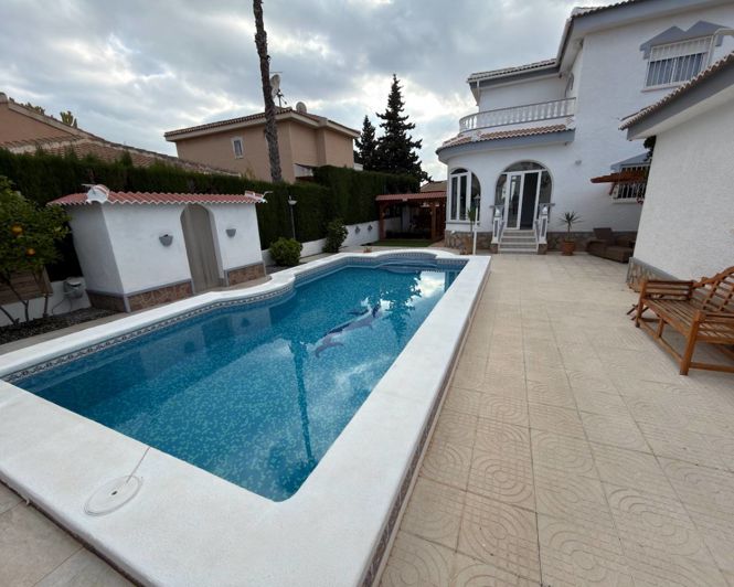 Image No.25-3 Bed Villa for sale