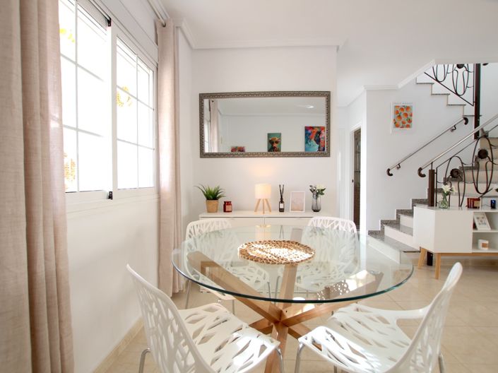 Image No.11-3 Bed Townhouse for sale