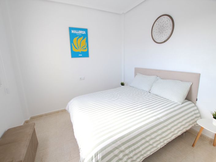 Image No.19-3 Bed Townhouse for sale