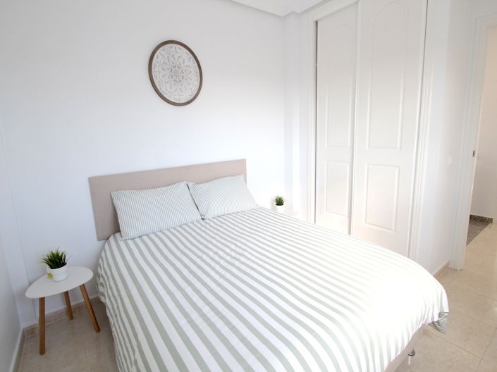 Image No.20-3 Bed Townhouse for sale