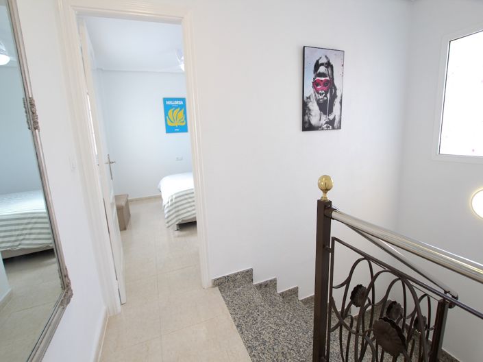 Image No.29-3 Bed Townhouse for sale