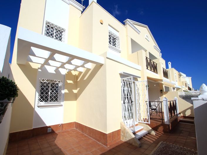 Image No.38-3 Bed Townhouse for sale