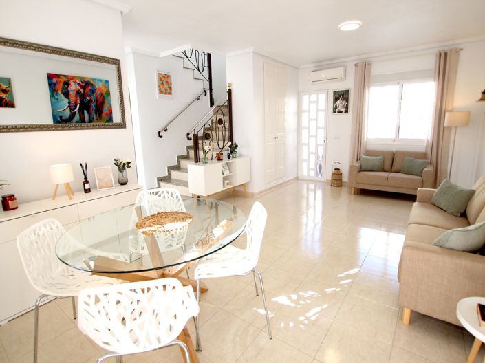 Image No.6-3 Bed Townhouse for sale