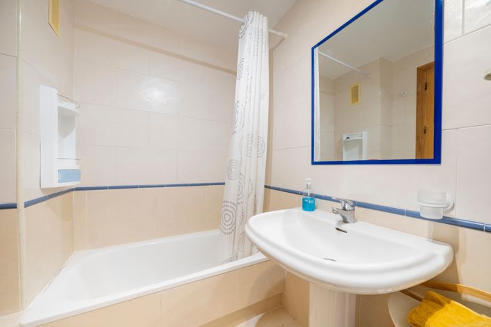 Image No.19-2 Bed Apartment for sale