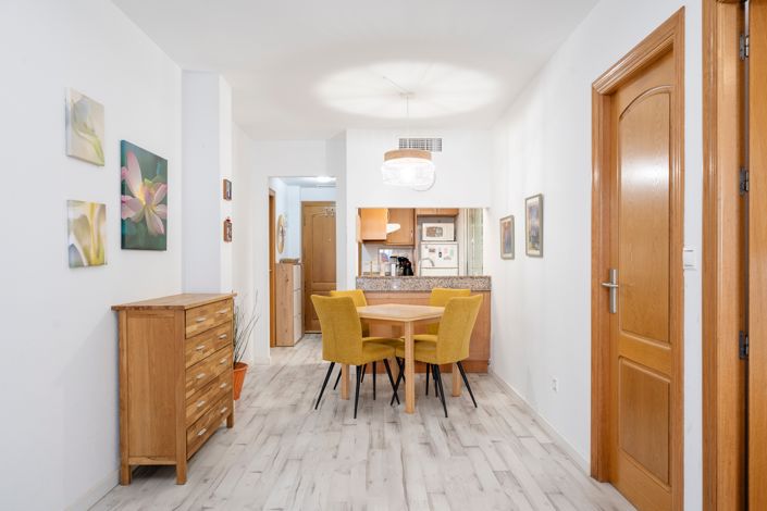 Image No.8-2 Bed Apartment for sale