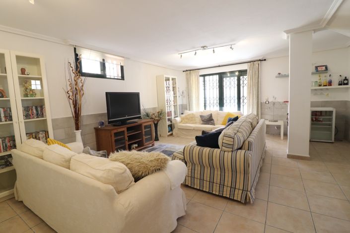 Image No.19-5 Bed Villa for sale