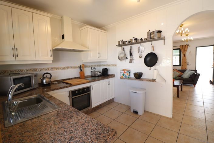 Image No.8-5 Bed Villa for sale