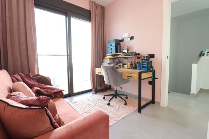 Image No.11-3 Bed Townhouse for sale