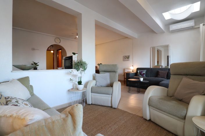 Image No.6-2 Bed Bungalow for sale