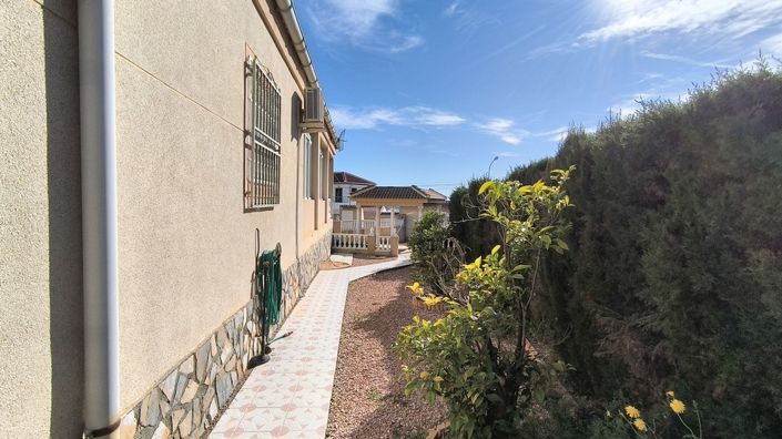 Image No.36-3 Bed Villa for sale