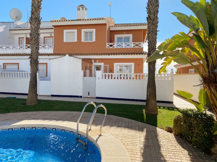 Image No.36-3 Bed Property for sale