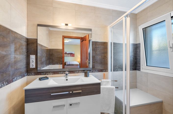 Image No.17-3 Bed Villa for sale