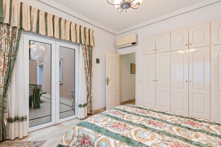 Image No.19-5 Bed Villa for sale