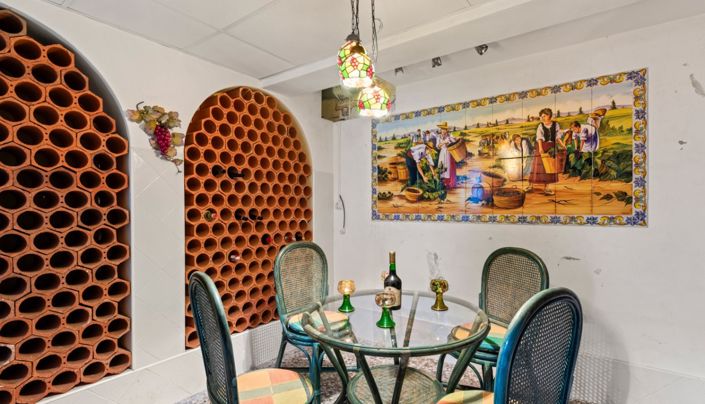 Image No.41-5 Bed Villa for sale