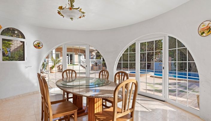 Image No.44-5 Bed Villa for sale