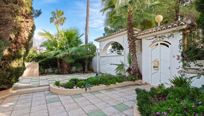 Image No.54-5 Bed Villa for sale