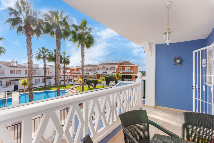 Image No.4-4 Bed Townhouse for sale