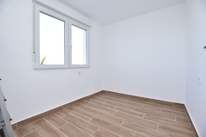 Image No.11-3 Bed Bungalow for sale