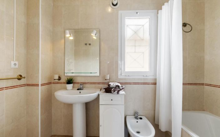 Image No.15-3 Bed Quad for sale