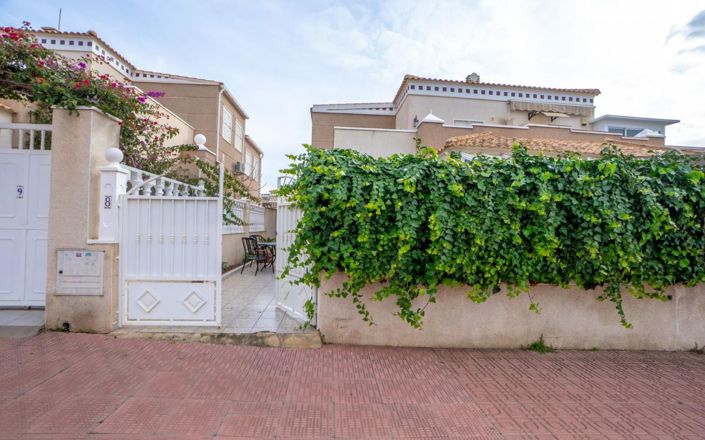 Image No.22-3 Bed Quad for sale