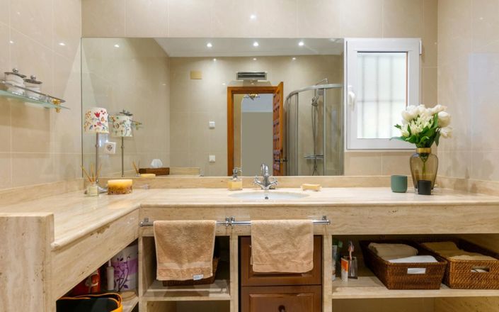 Image No.13-3 Bed Property for sale