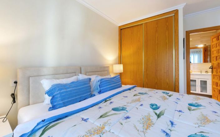 Image No.16-3 Bed Property for sale