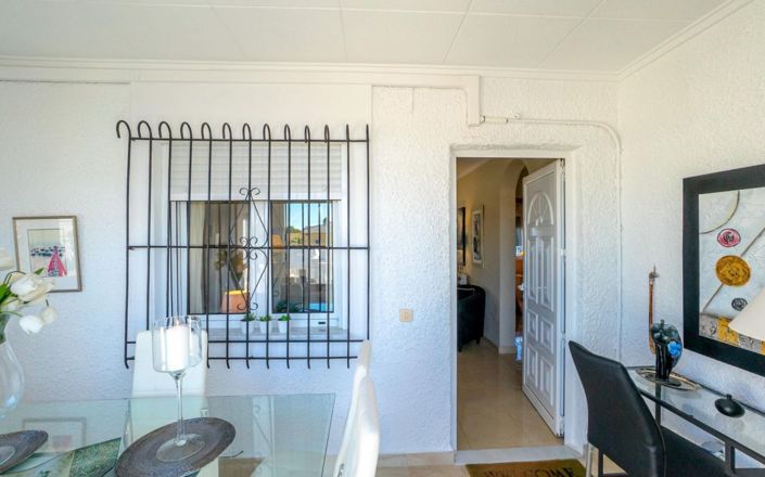 Image No.21-3 Bed Property for sale