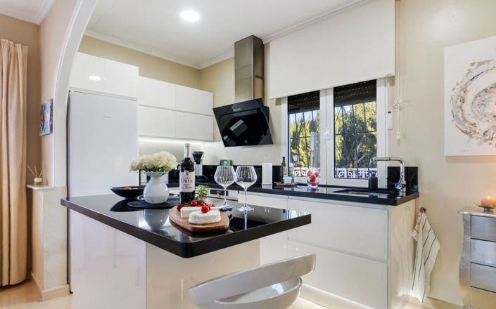 Image No.7-3 Bed Property for sale