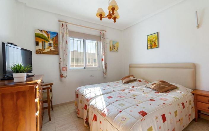 Image No.17-3 Bed Townhouse for sale