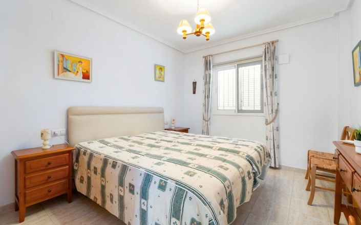 Image No.18-3 Bed Townhouse for sale